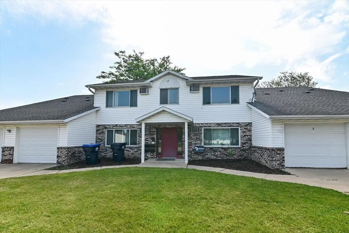 604 School Street, Marshall, WI 53559 - #1