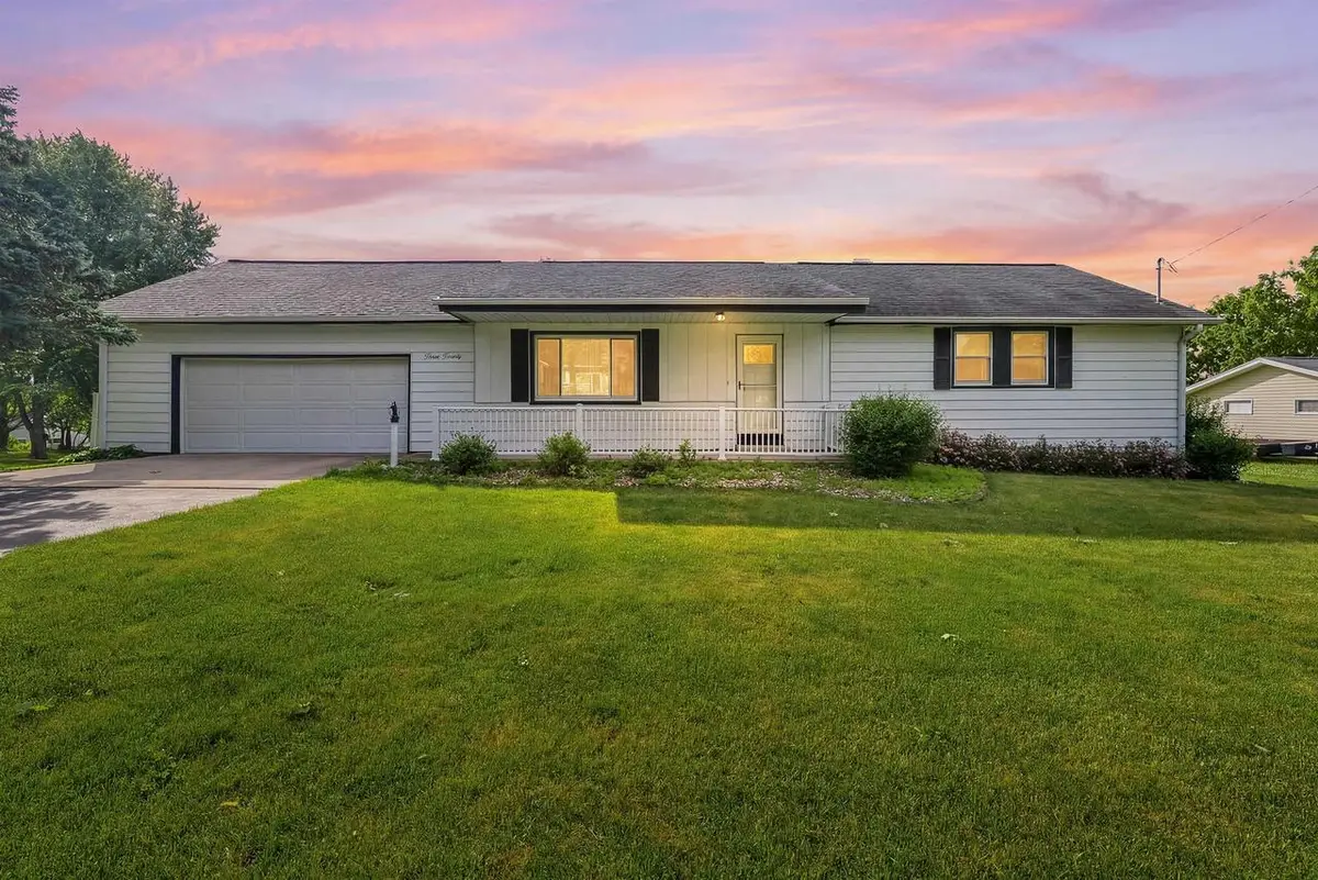 320 W Third Street, Fox Lake, WI 53933 - #1