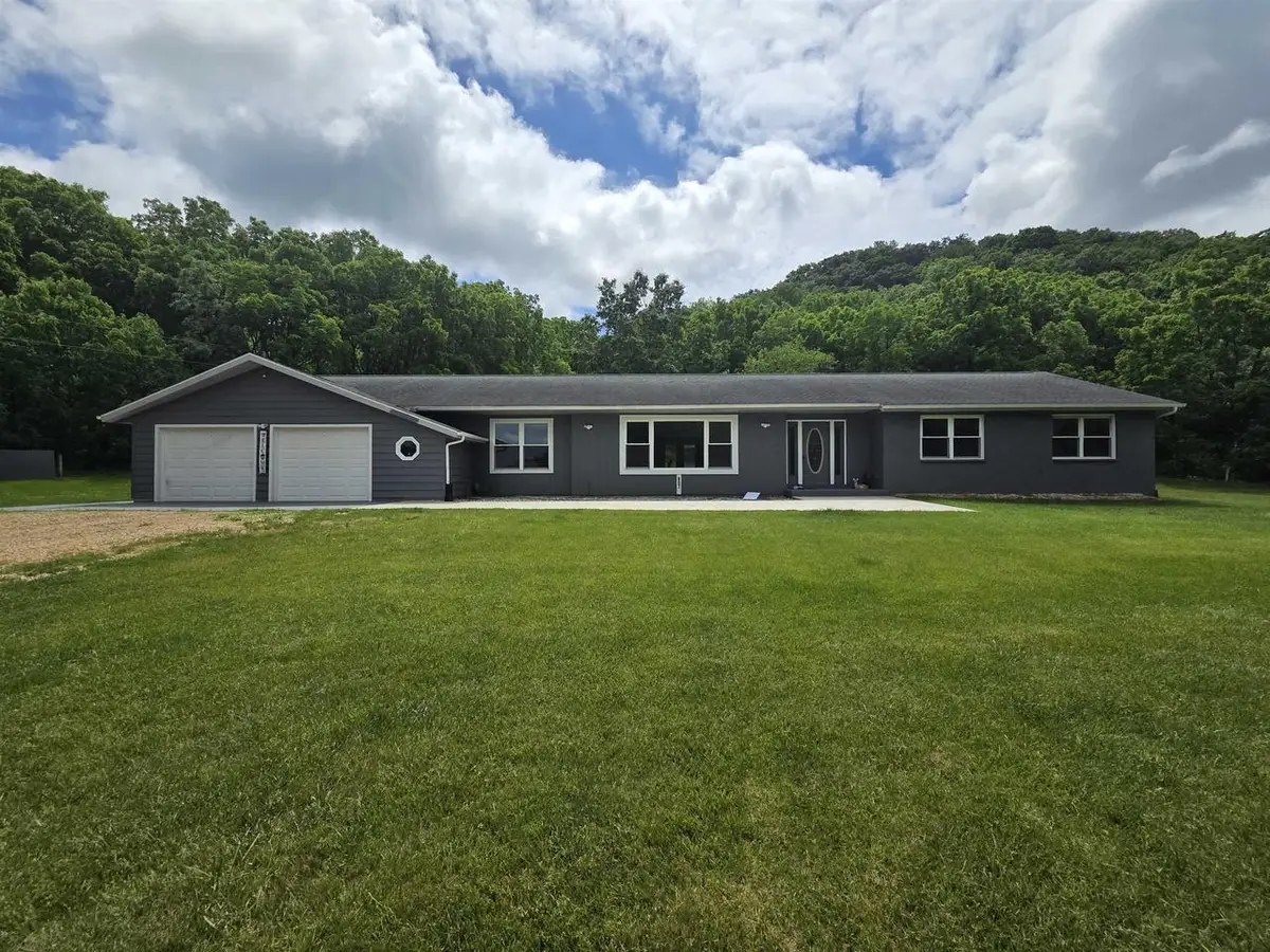 607 Old 80 Road, Muscoda, WI 53573 - #1