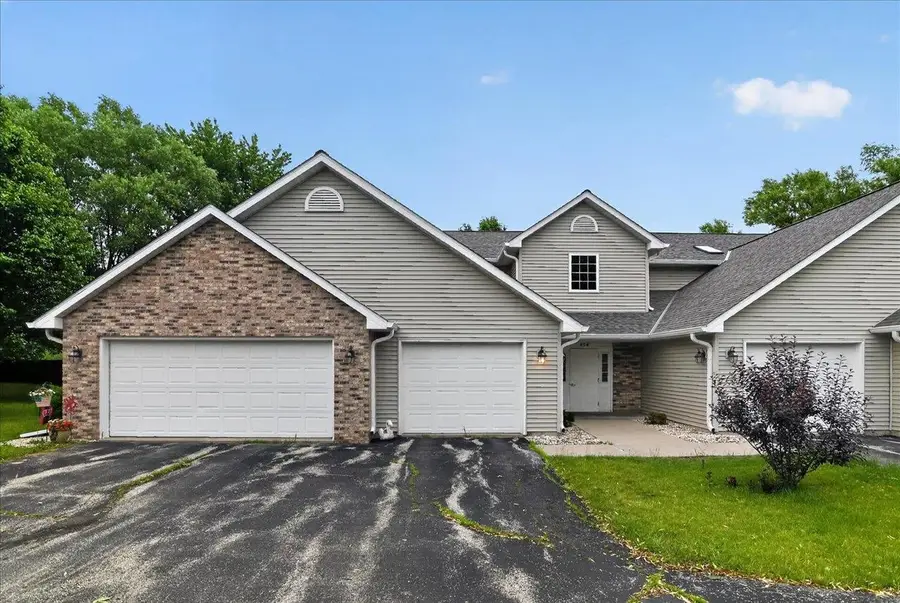 494 Cledell Street #4, Oregon, WI 53575 - #2
