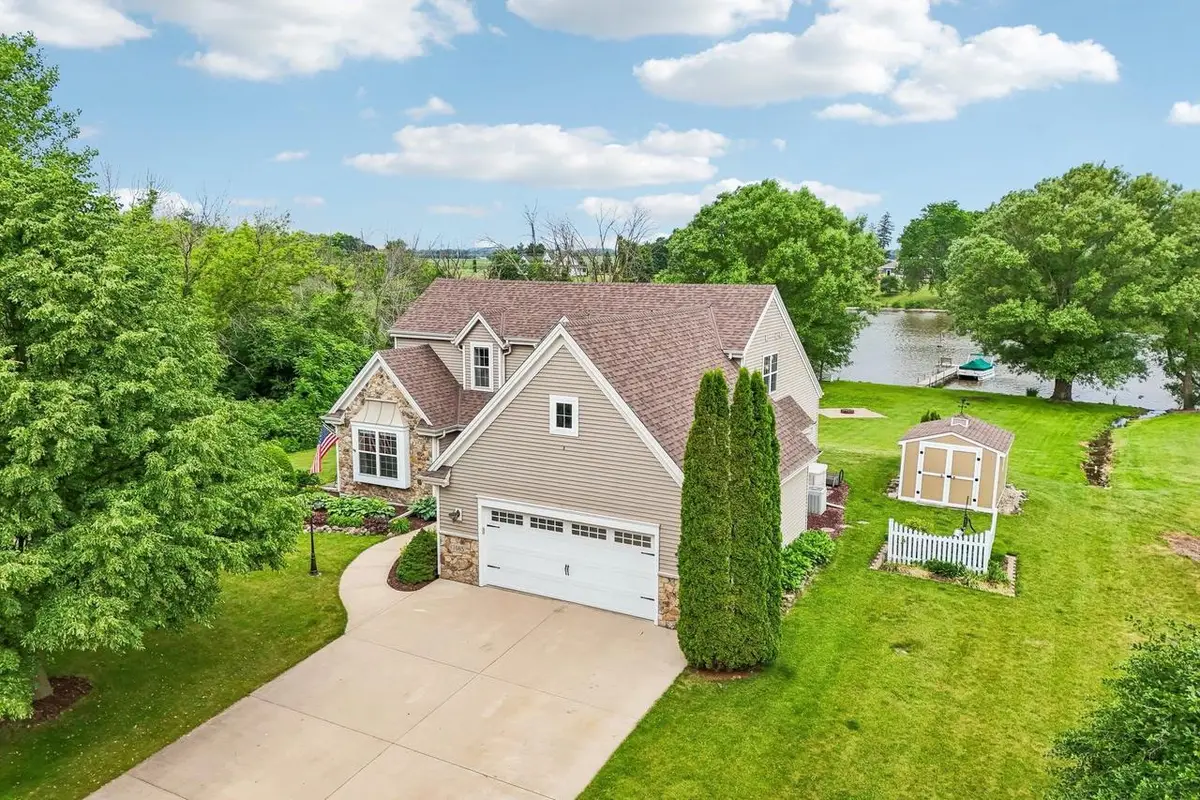 1085 Hillebrand Drive, Jefferson, WI 53549 - #1