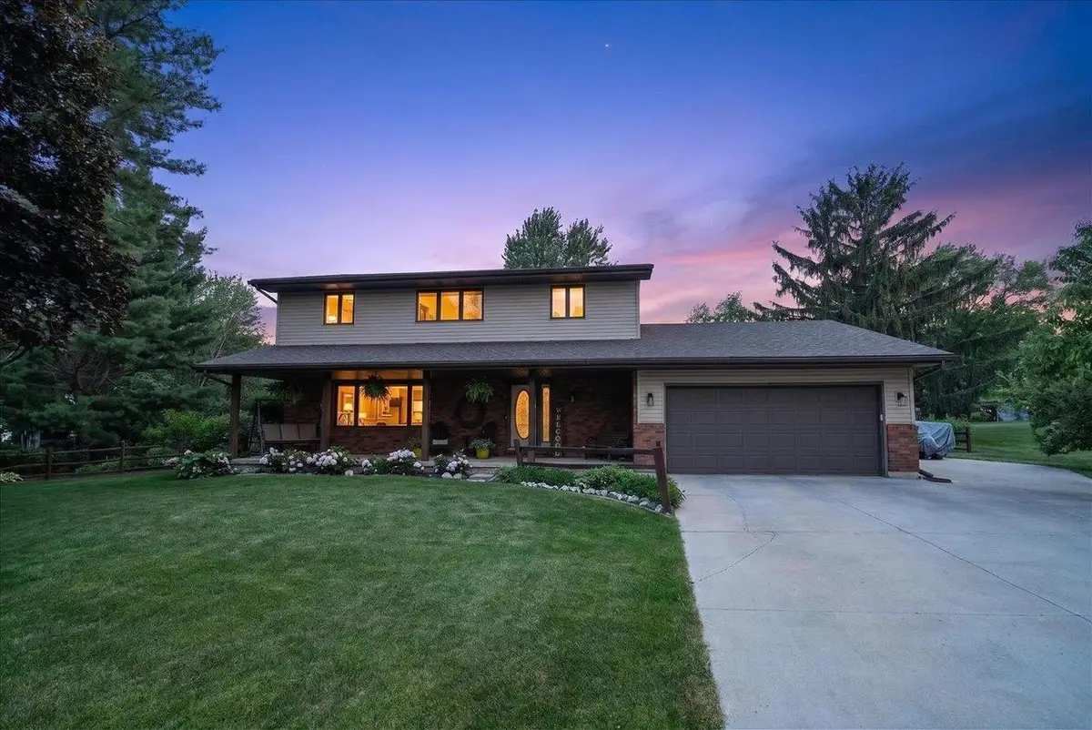 6685 Winding Way, Deforest, WI 53532 - #1