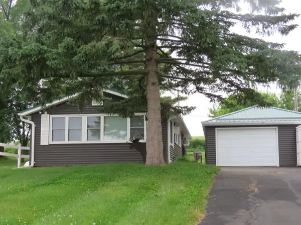 N9380 Idle Drive, Randolph, WI 53956