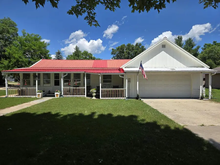 320 W Nebraska Street, Muscoda, WI 53573 - #2