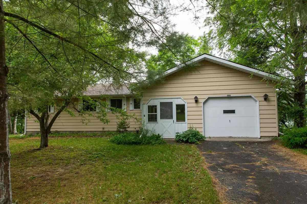 266 County Rd EE, Oxford, WI 53952 - #1
