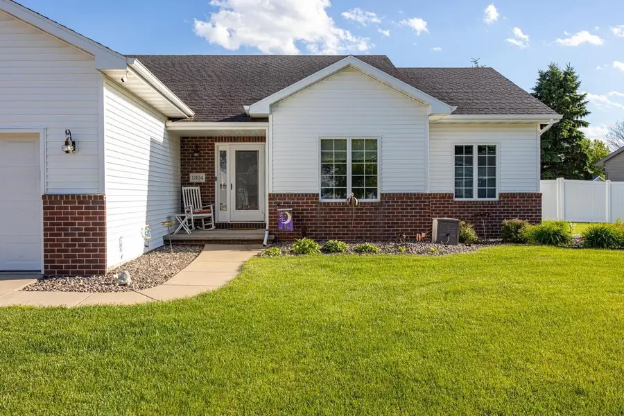 1304 Whitetail Drive, Neenah, WI 54956 - #2