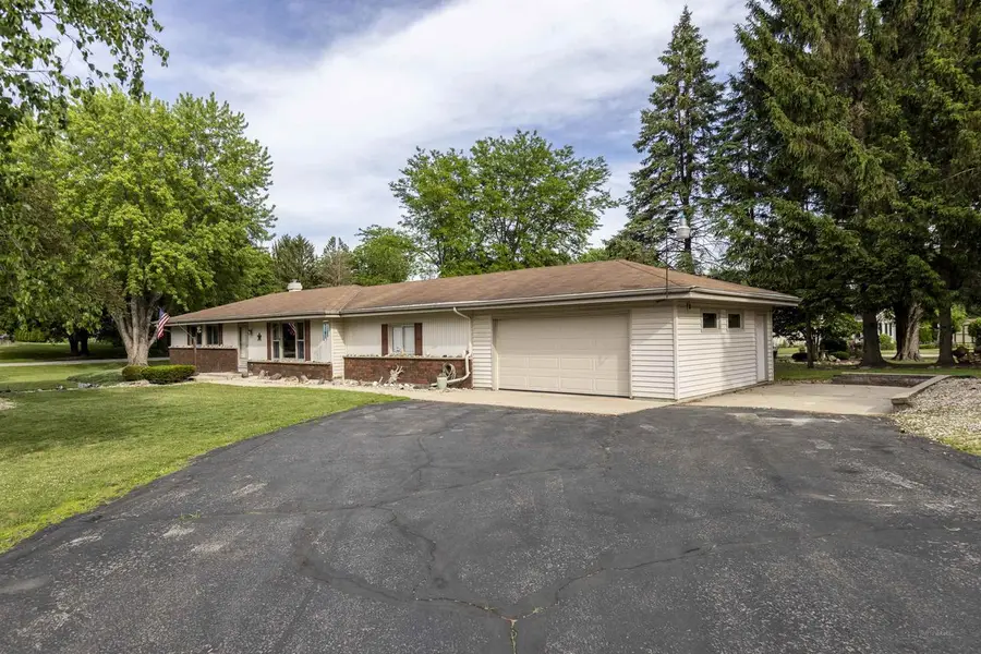 4168 N Lunar Drive, Janesville, WI 53546 - #3