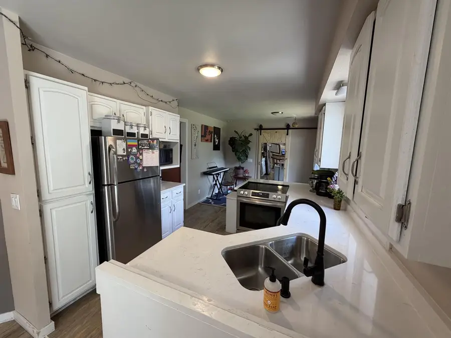 1020 Devonshire Drive, Oshkosh, WI 54902 - #3