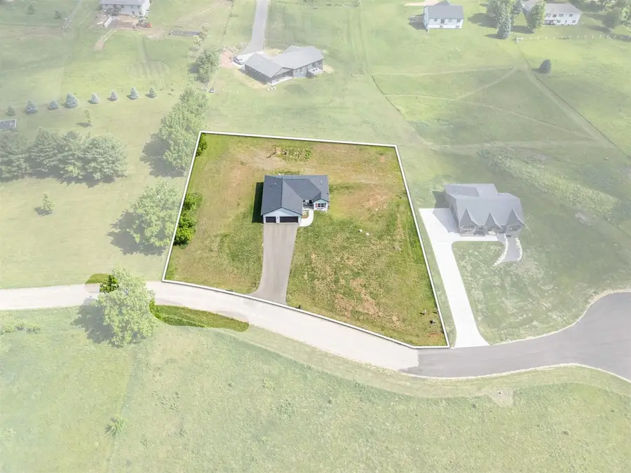 6904 Dreamer Court, Platteville, WI 53818 - #3