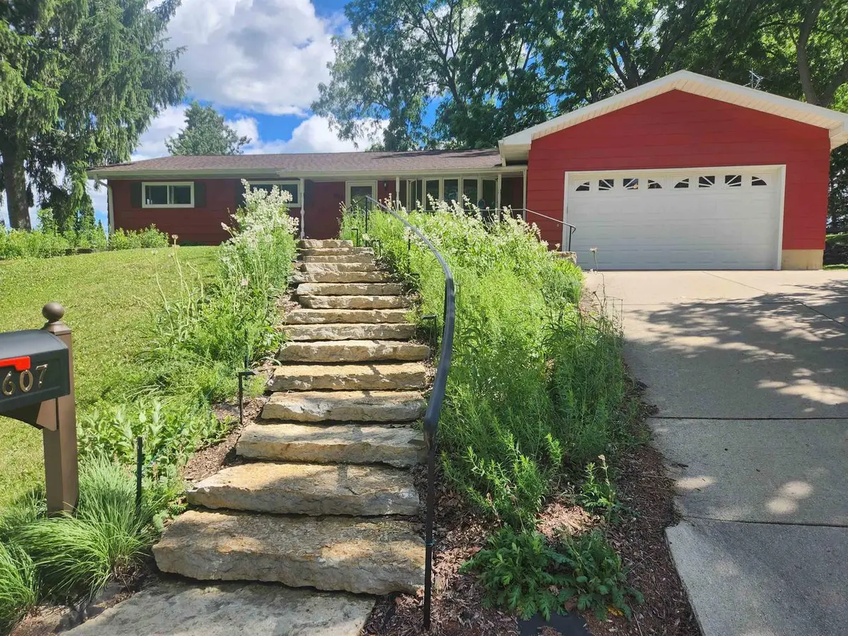 607 8th Avenue, New Glarus, WI 53574 - #1