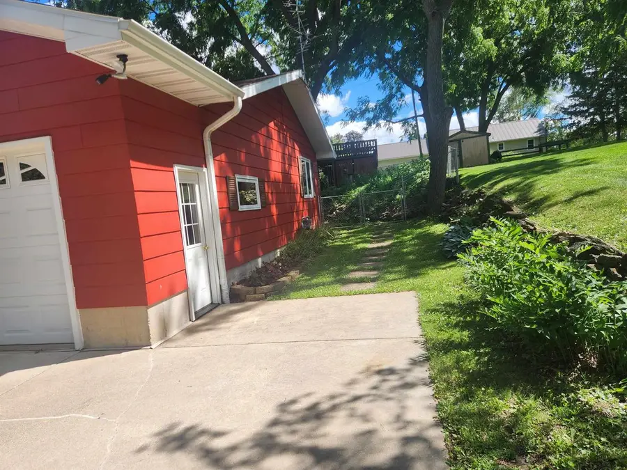 607 8th Avenue, New Glarus, WI 53574 - #3
