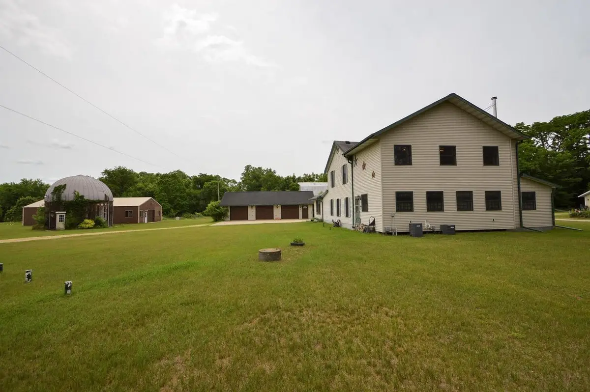 33305 Oak Street, Lone Rock, WI 53556 - #1