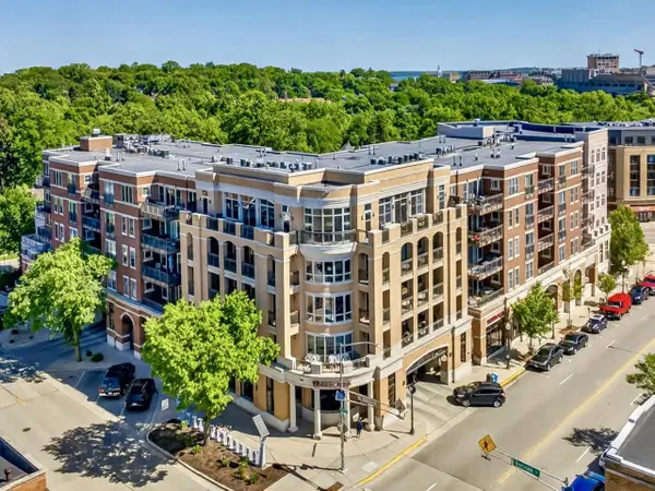 1802 Monroe Street #401-02, Madison, WI 53711