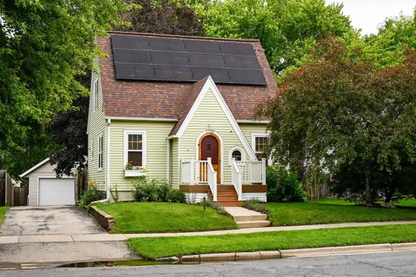 1718 Schlimgen Avenue, Madison, WI 53704