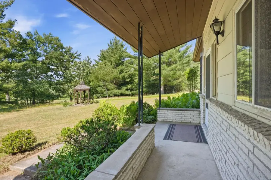 1367 State Road 82, Wisconsin Dells, WI 53965 - #3