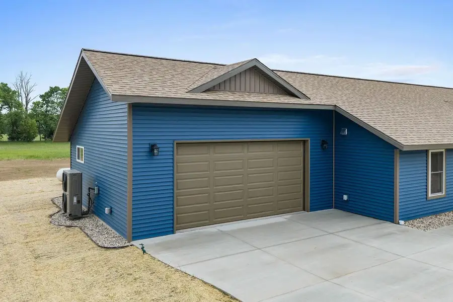 1123 S Gale Lane, Wisconsin Dells, WI 53965 - #3