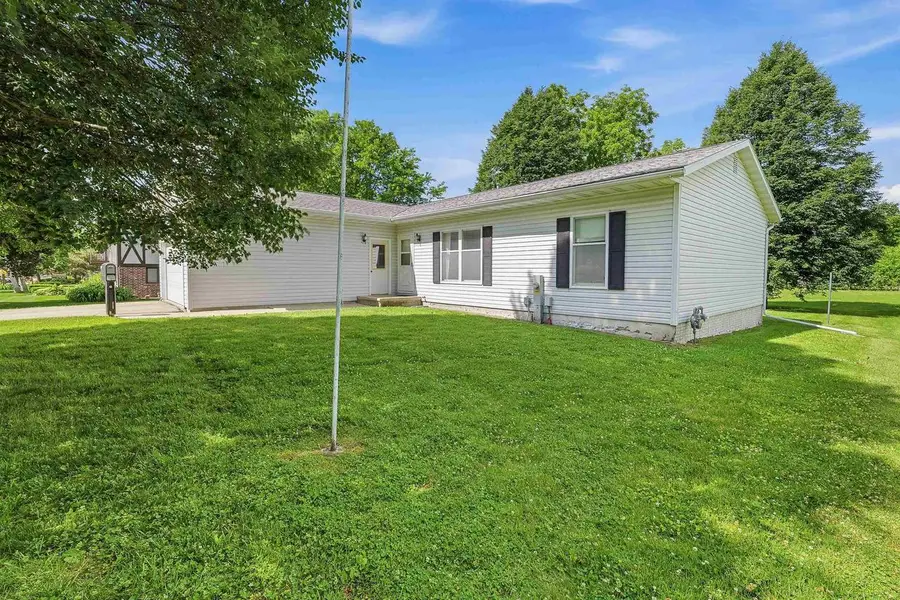 700 S Lincoln Avenue, Beaver Dam, WI 53916 - #2