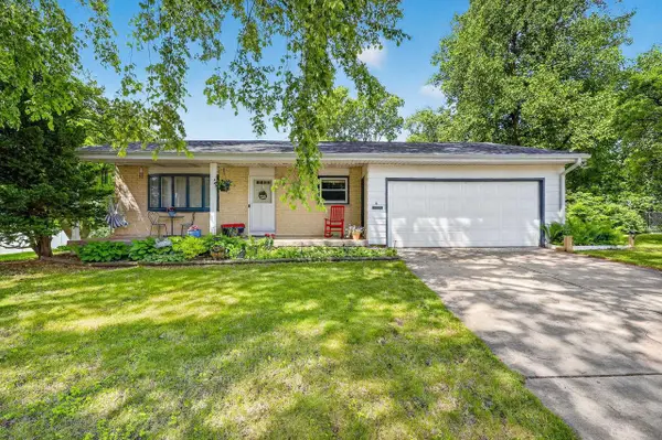 18 Ellie Circle, Madison, WI 53714