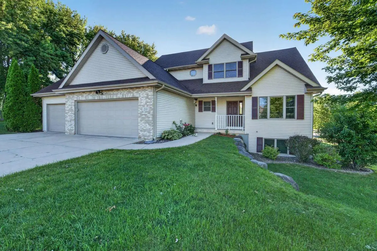 211 N Heatherstone Drive, Sun Prairie, WI 53590 - #1