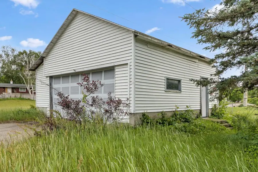 230 E Van Buren Street, Poynette, WI 53955 - #3
