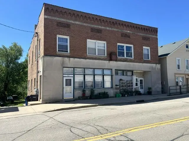 537 S Main Street, Fall River, WI 53932 - #1
