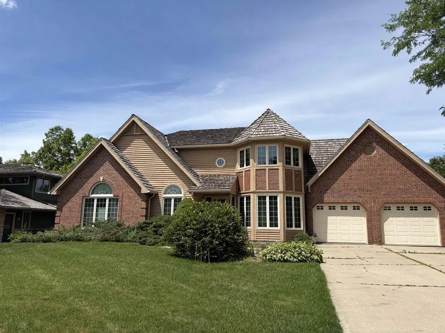 5908 Schumann Drive, Fitchburg, WI 53711 - #3