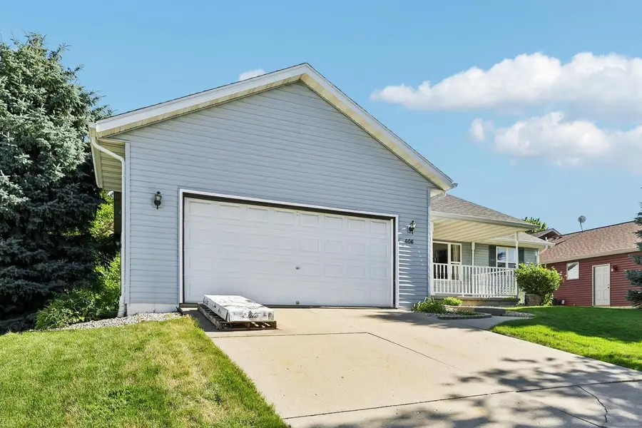 606 Garfield Avenue, Evansville, WI 53536 - #2