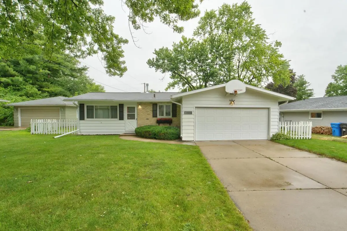 109 Edward Street, Verona, WI 53593 - #1