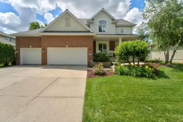 606 Pleasant Valley Parkway, Waunakee, WI 53597