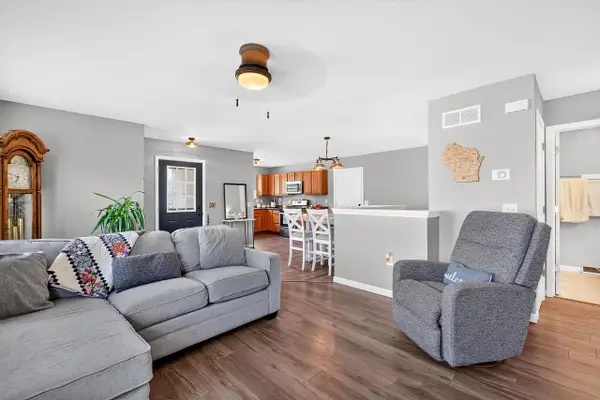 19 CORDELIA CRES, Madison, WI 53704