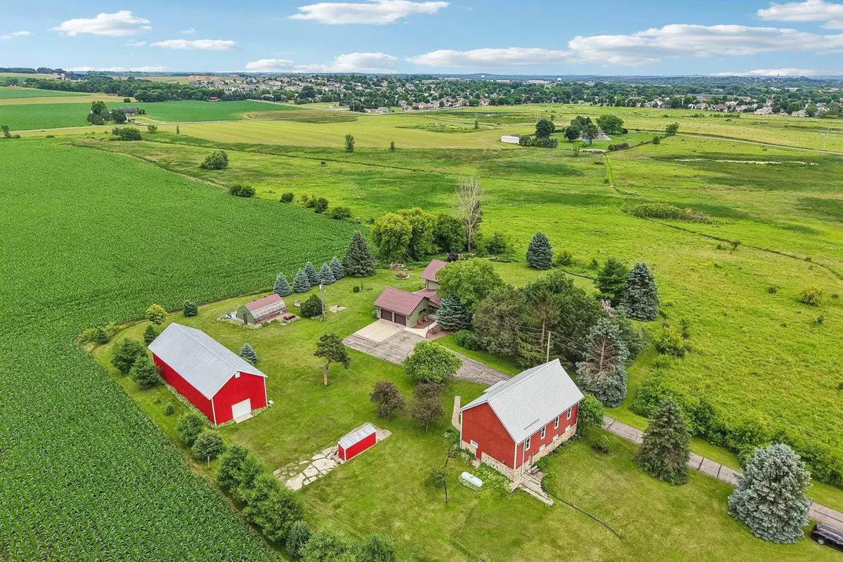 6454 Highway 113, Waunakee, WI 53597 - #1