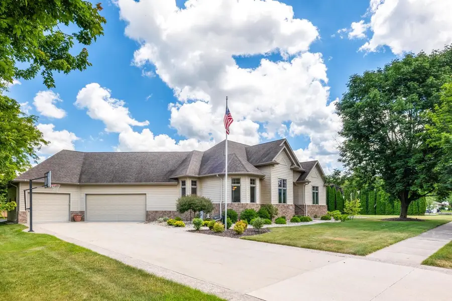 1015 Thomas Street, Ripon, WI 54971 - #2