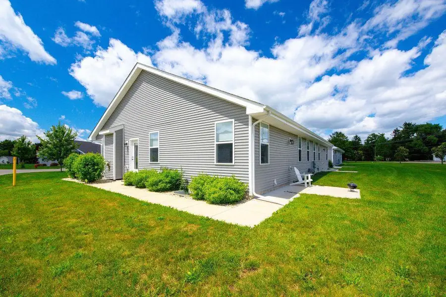 137 Bristle Way, Edgerton, WI 53534 - #2