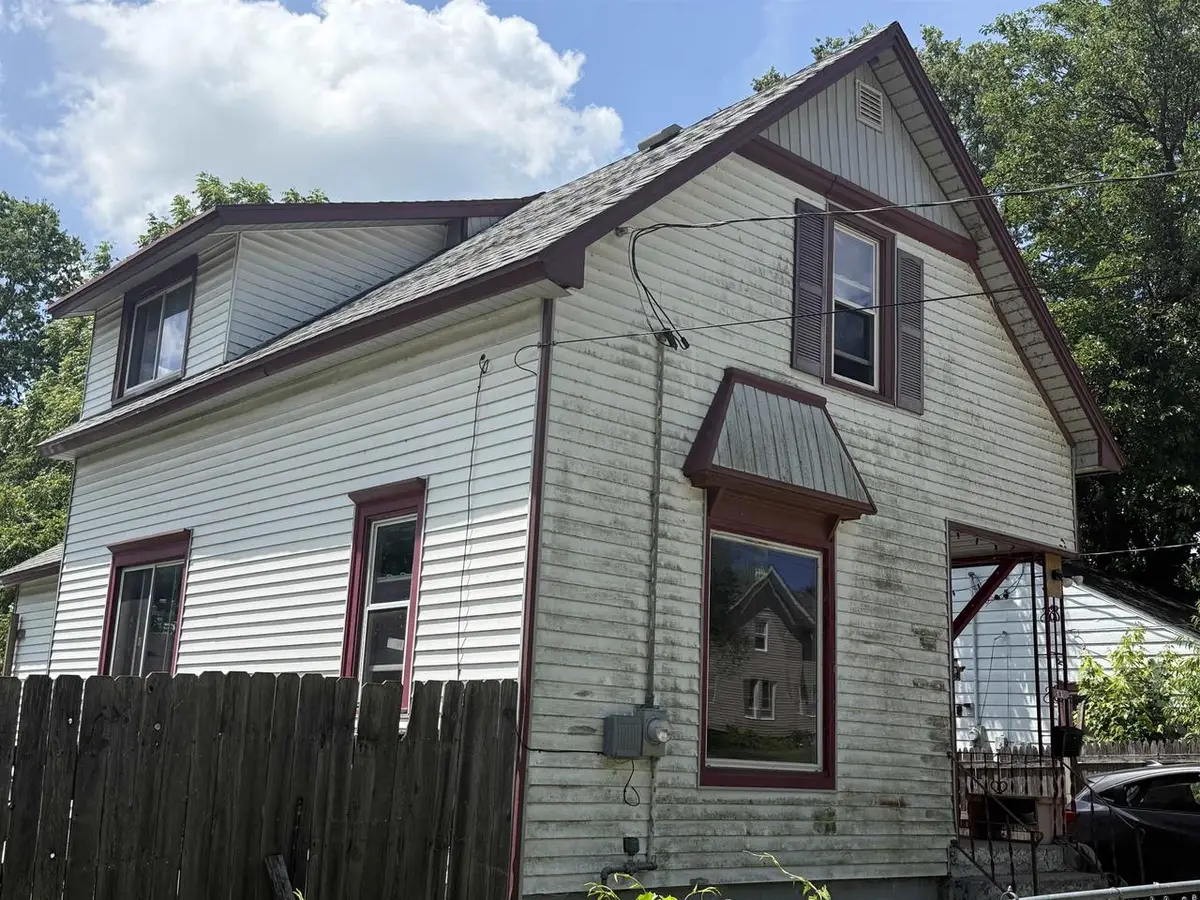 512 Roosevelt Avenue, Beloit, WI 53511 - #1