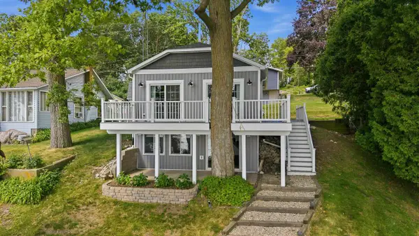 N10524 Howard Avenue, Fox Lake, WI 53933