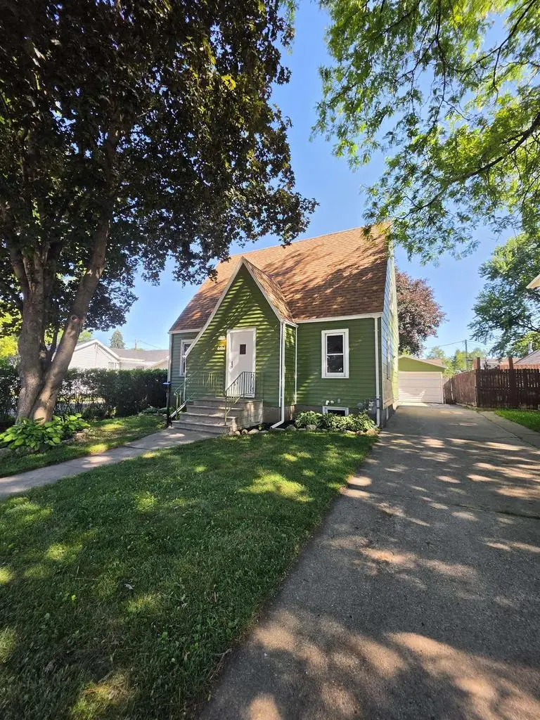 604 E Franklin Street, Waupun, WI 53963 - #3