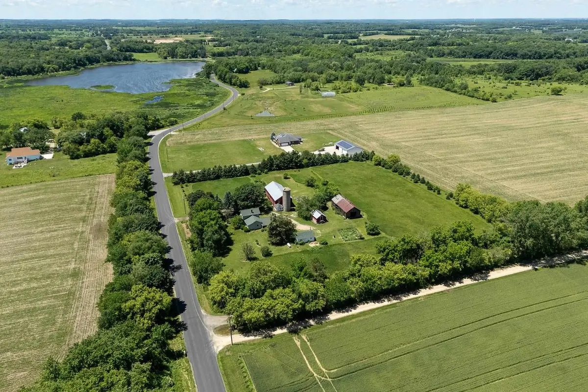 3402 Rutland Dunn Town Line Road, Stoughton, WI 53589 - #1