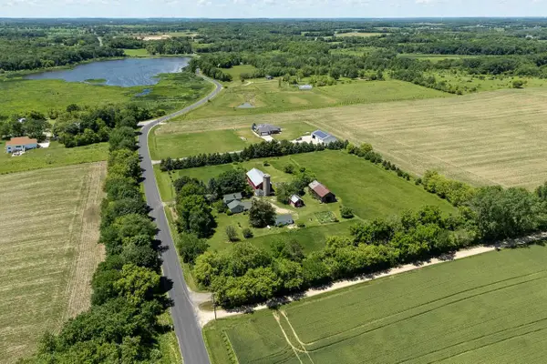 3402 Rutland Dunn Town Line Road, Stoughton, WI 53589