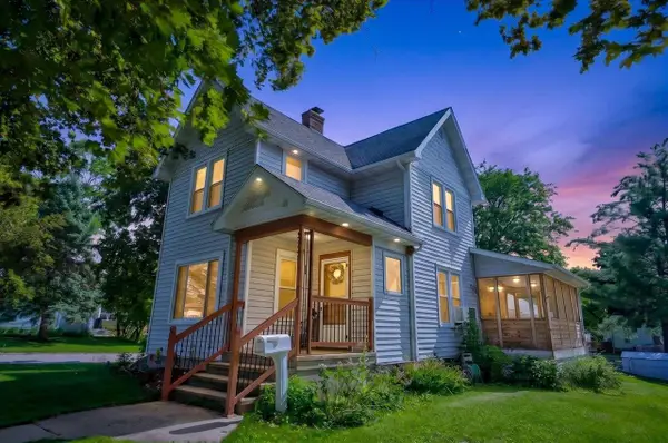 572 N Monroe Street, Waterloo, WI 53594
