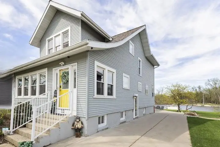531 E Milwaukee Avenue, Fort Atkinson, WI 53538 - #2