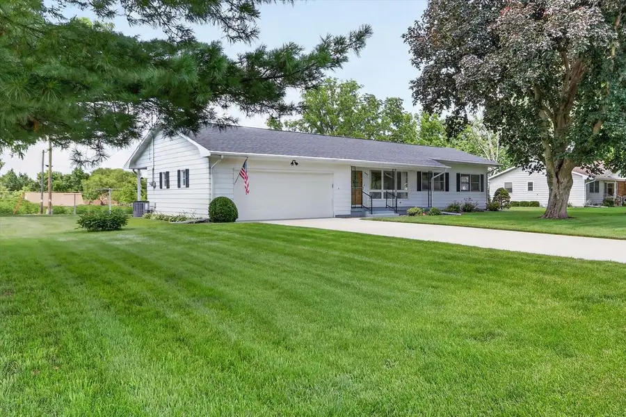 303 E Howe Street, Orfordville, WI 53576 - #3