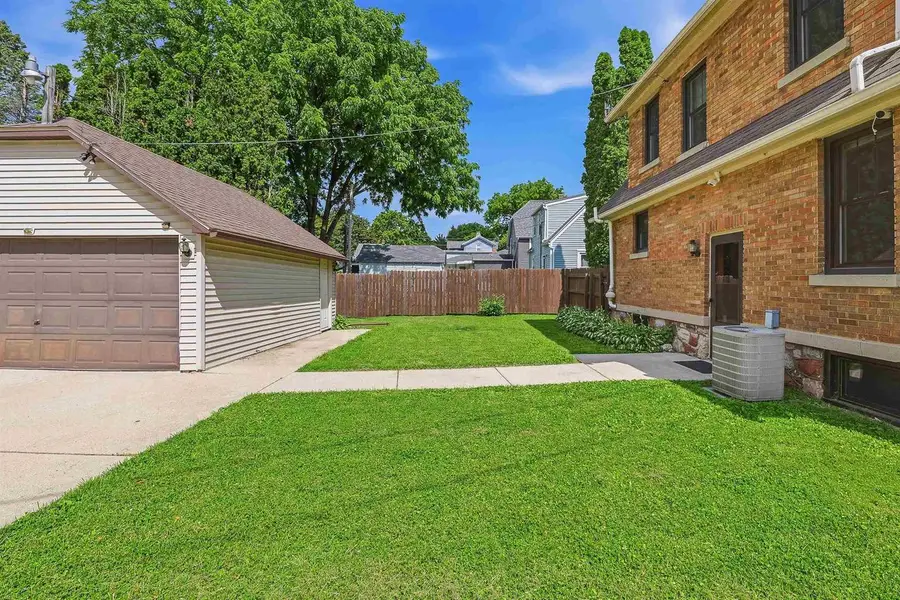 406 North Street, Beaver Dam, WI 53916 - #3