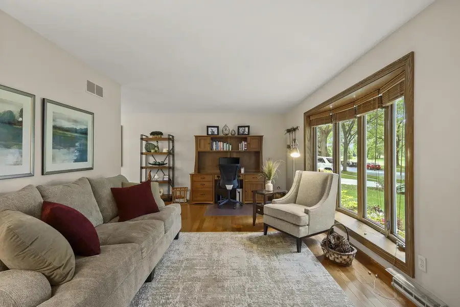 125 Coach House Drive, Madison, WI 53714 - #3