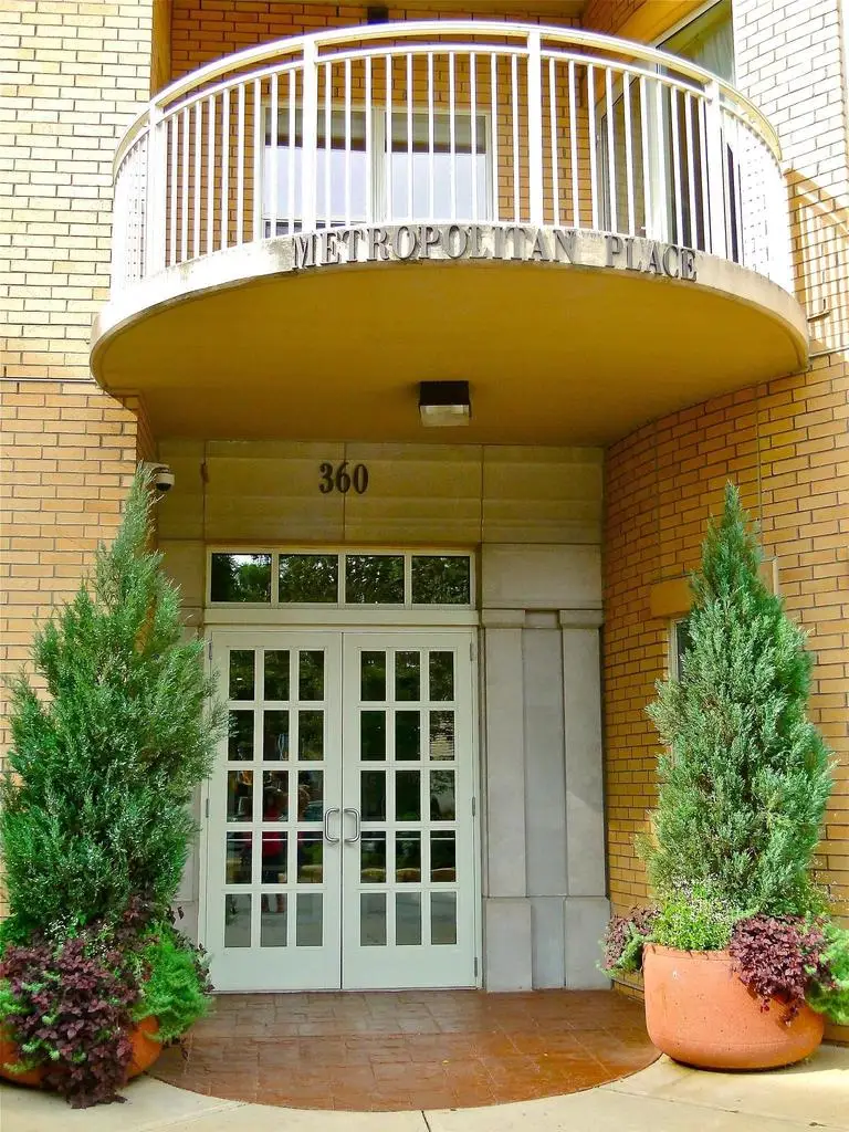 360 W Washington Avenue #503, Madison, WI 53703 - #3