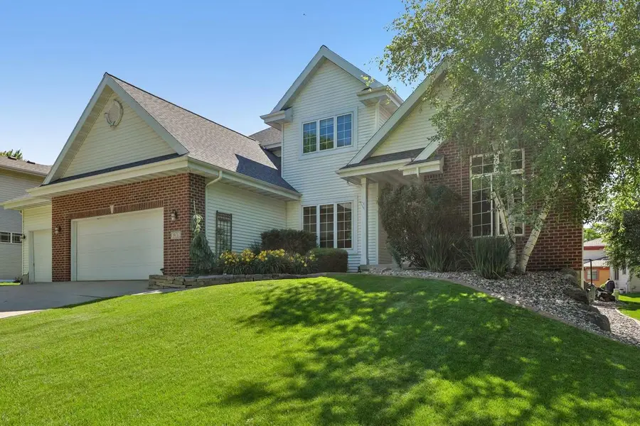 913 Countryside Crossing, Waunakee, WI 53597 - #2