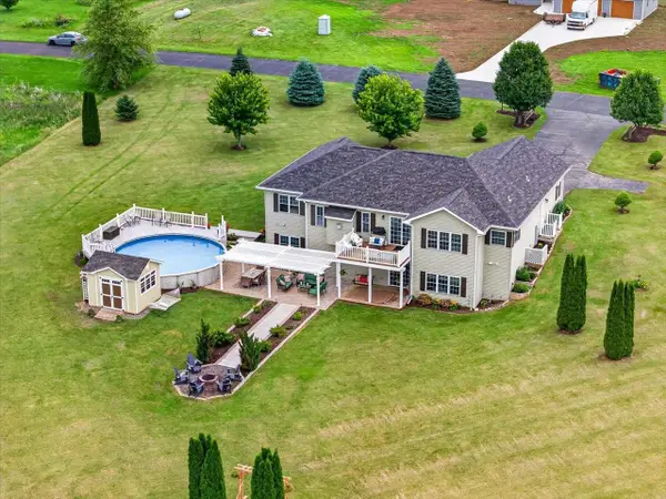 W7620 County Road H, New Glarus, WI 53574
