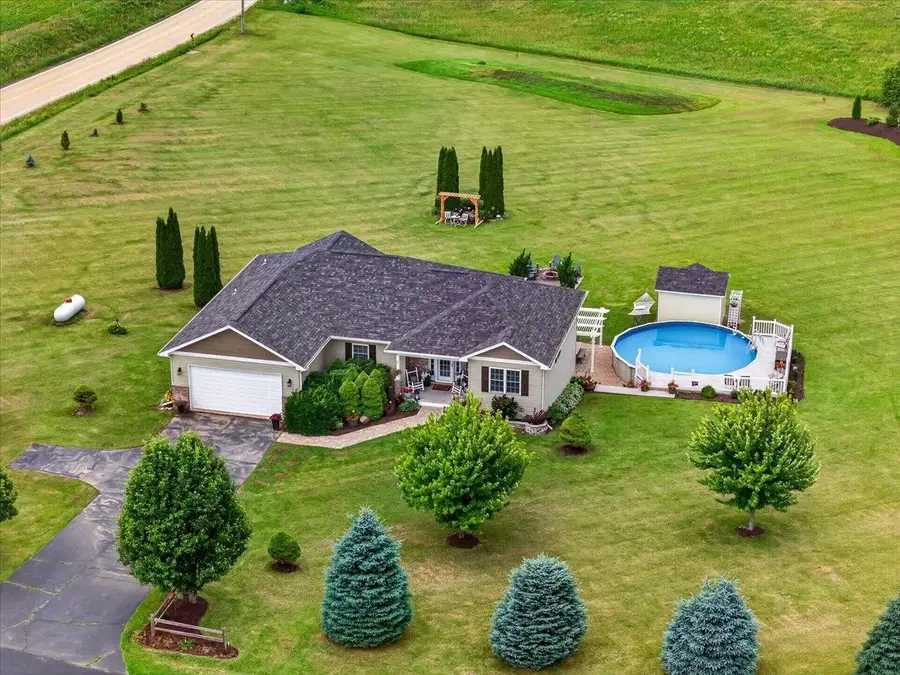 W7620 County Road H, New Glarus, WI 53574 - #2