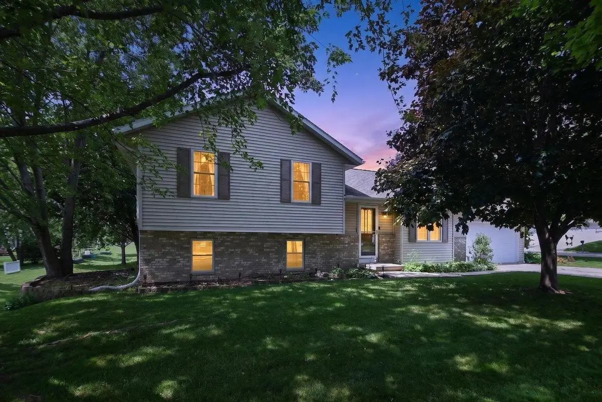903 Crysta Trail, Cottage Grove, WI 53527 - #1