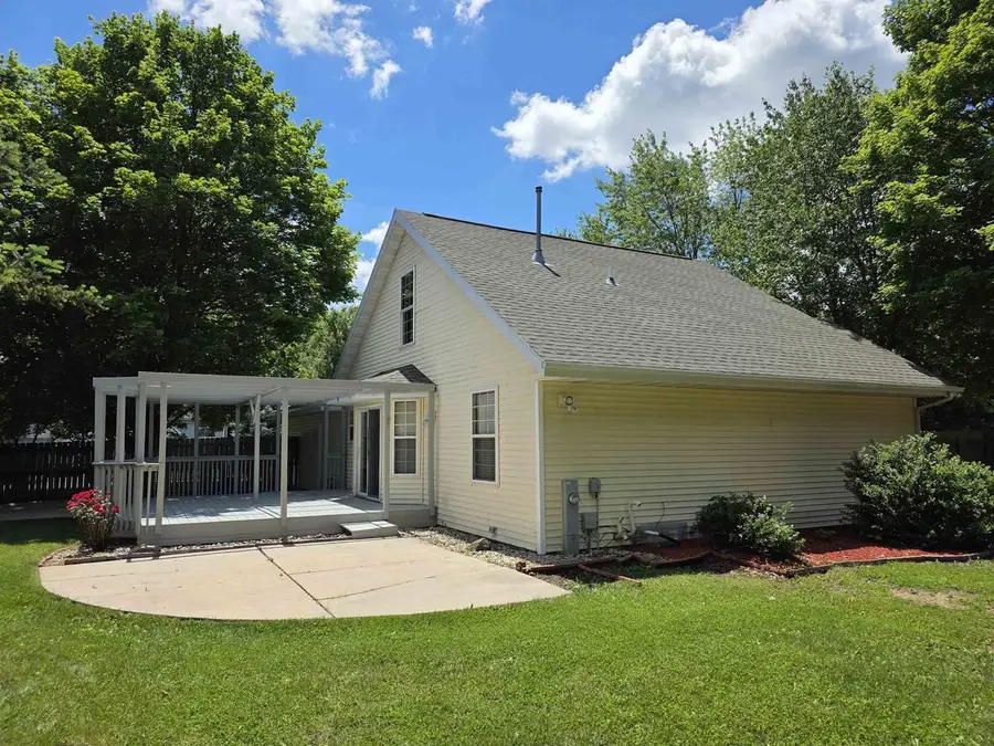 2221 Alongi Lane, Beloit, WI 53511 - #2