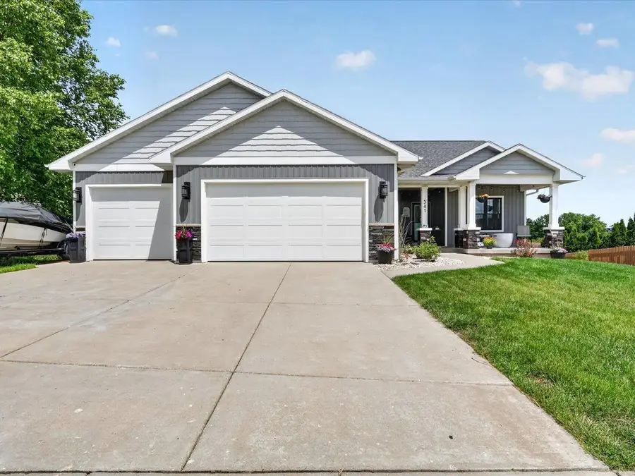 541 Rimrock Road, Janesville, WI 53548 - #2